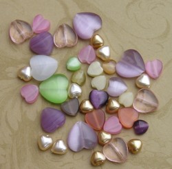 50 Mixed Hearts beads